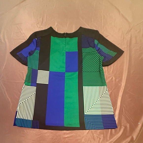Vince Camuto Colorblock Black/Blue/Green/White Geometric Short Sleeve Blouse SP - Picture 5 of 11